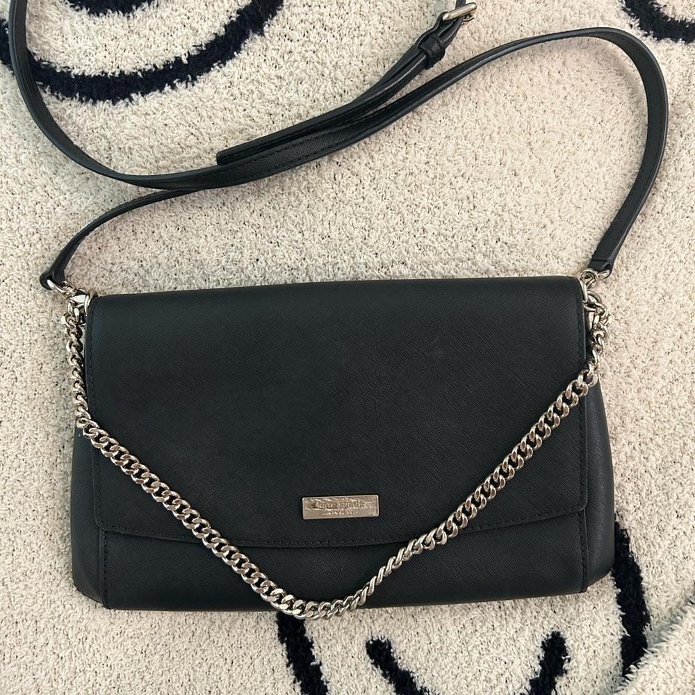 Madison Flap Convertible Crossbody🖤